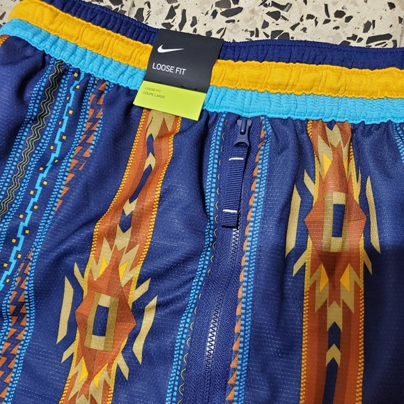 Nike Dri-FIT DNA
Basketball shorts - Picture 6 of 6